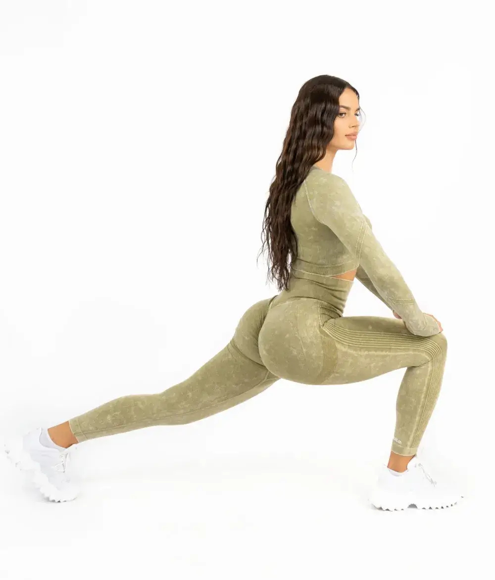 perfect-body-navy-green-komplet-sa-topom-na-dug-rukav-7 Perfect body navy green komplet sa topom na dug rukav - Slika 1